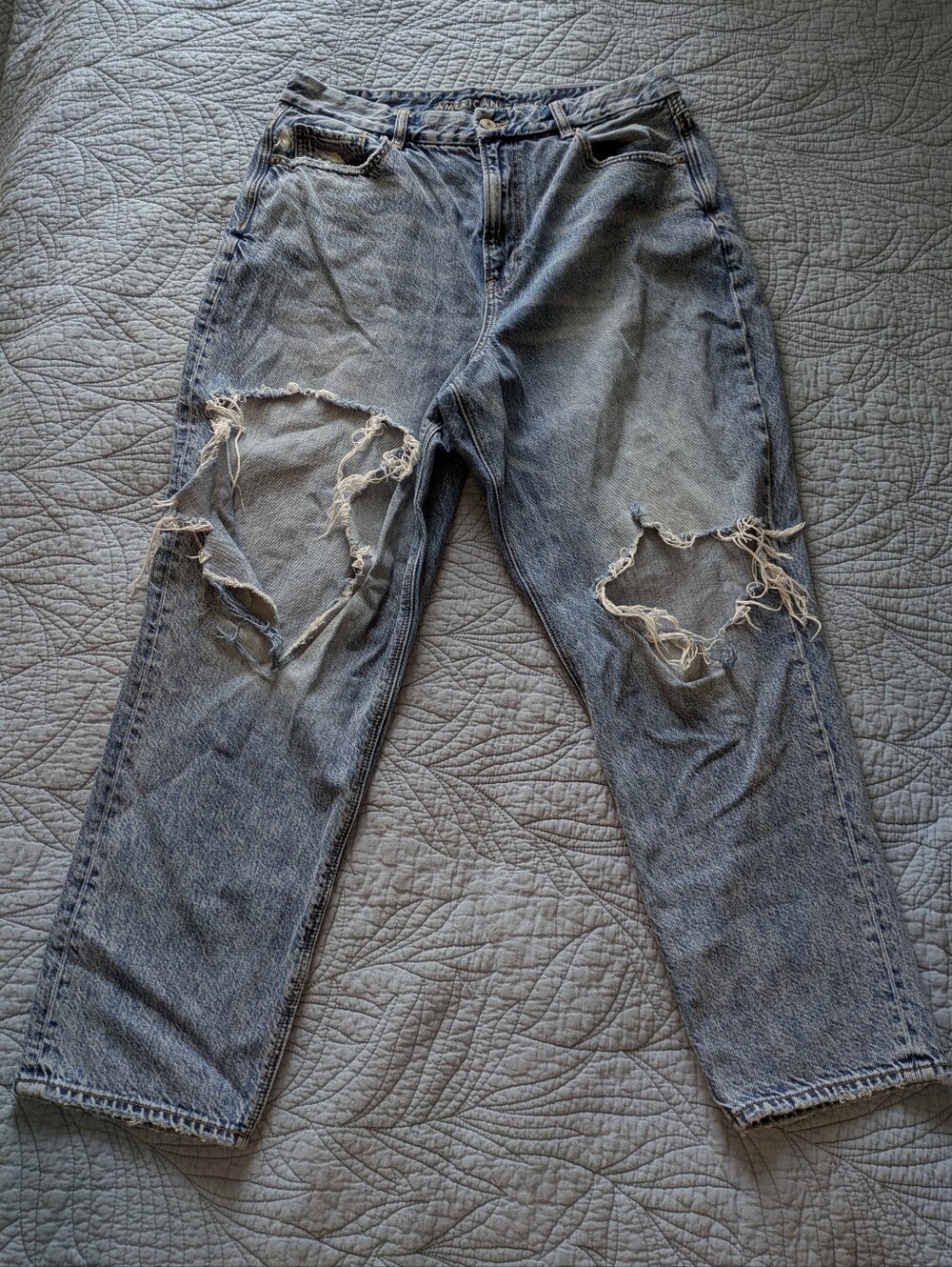 American Eagle Curvy Mom Jean
